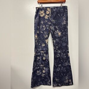 New We The Free Penny Pull-On Printed Blue Floral Flare Pants Size 29